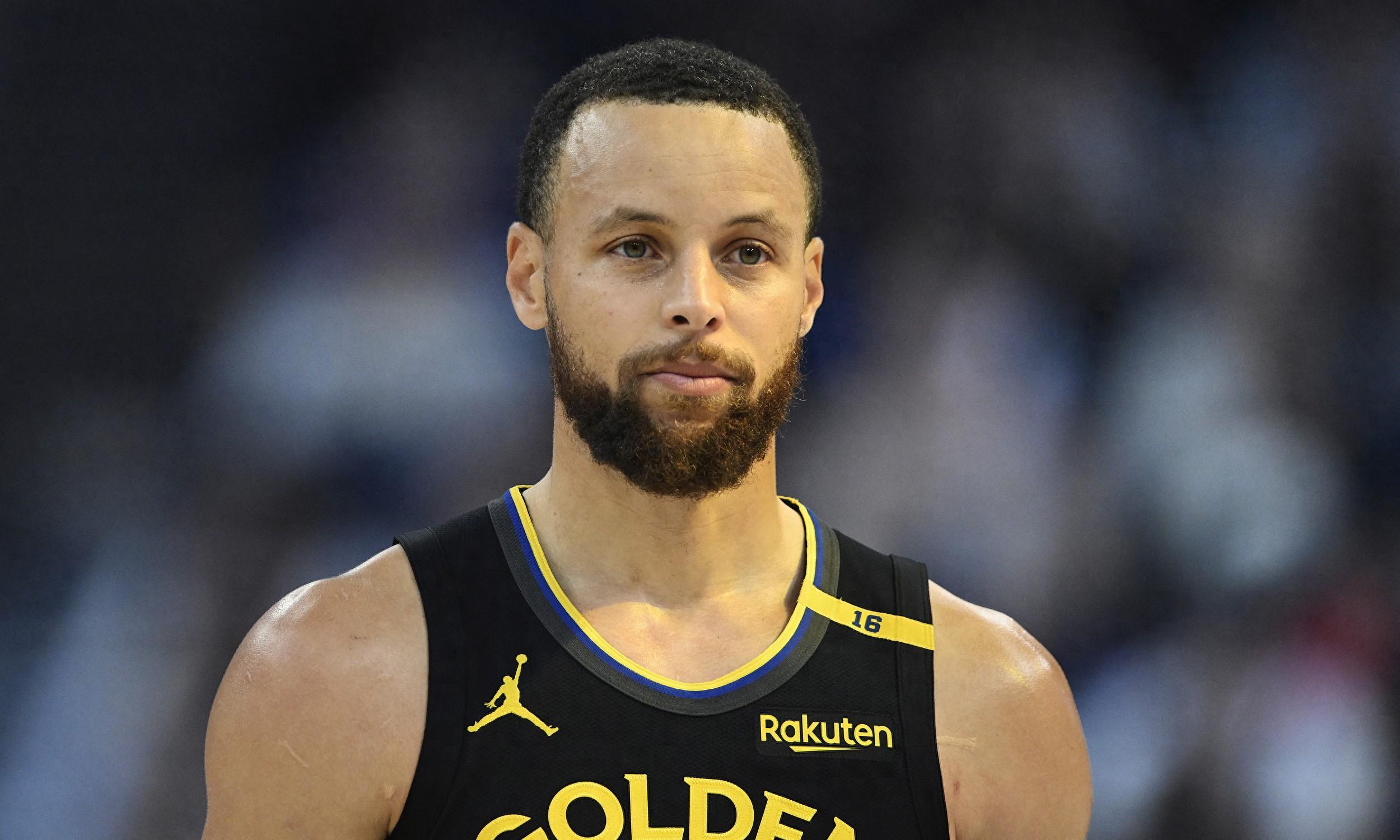 17岁厄瓜多尔中场神童横空出世，仅需20万欧转会费，4大欧洲豪门抢疯（17岁厄瓜多尔中场新星爆红，20万欧即可签下，四大豪门竞相出手）