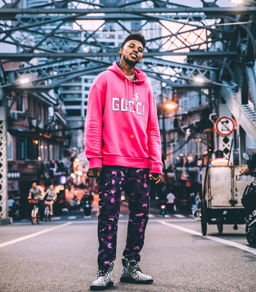 椰子：踢后卫让库普恢复信心；DV9受伤是戴维和奥蓬达的机会（椰子：让库普客串后卫助其重拾信心，DV9伤退成戴维与奥蓬达良机）