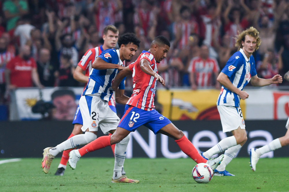 罗马诺：帕尔马不放贝尔纳韦；尤文预算很难在冬窗买大牌中场（罗马诺：帕尔马拒放贝尔纳韦，尤文冬窗预算有限难签大牌中场）