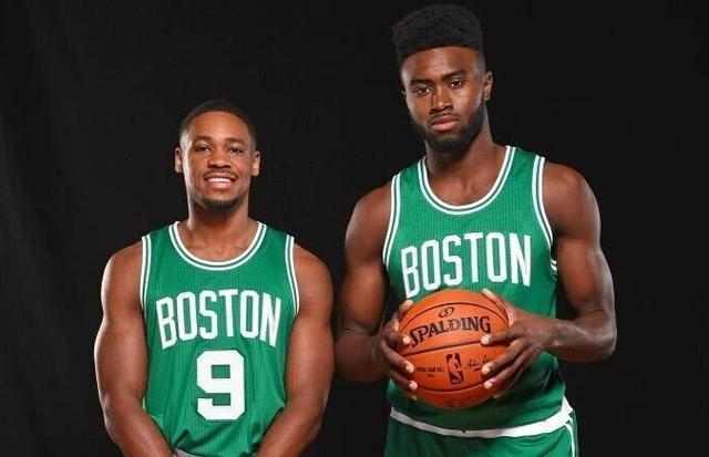 拒绝续约！武汉三镇顶薪留不住前恒大国脚，北京国安有望成新下家（前恒大国脚拒续约武汉三镇，顶薪难挽留，北京国安或成新东家）