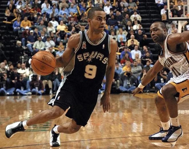 CBA杯战报：佩里19分10板，北控92-86击败宁波（CBA杯速递：佩里19+10发威，北控92-86力克宁波）