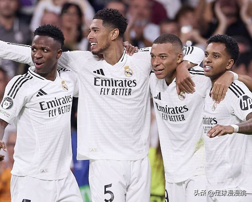 科贝记者：阿隆索在雅典主动和维尼修斯等球员改善关系（COPE记者：阿隆索在雅典主动修复与维尼修斯等球员的关系）