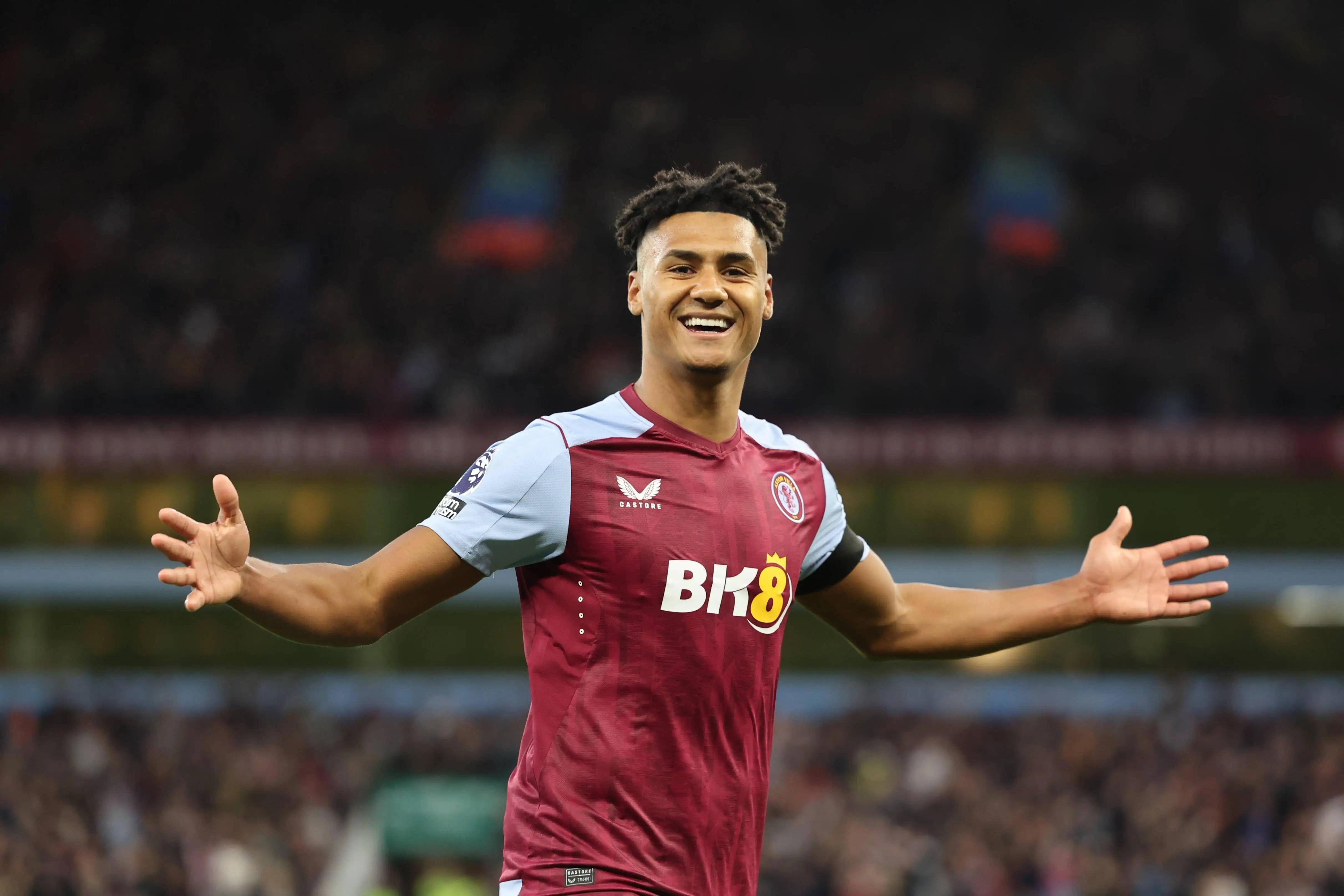 国安众将：第一个冠军很激动，感谢球迷，这个赛季不容易（国安将士：首冠振奋人心，感恩球迷，致敬艰难赛季）