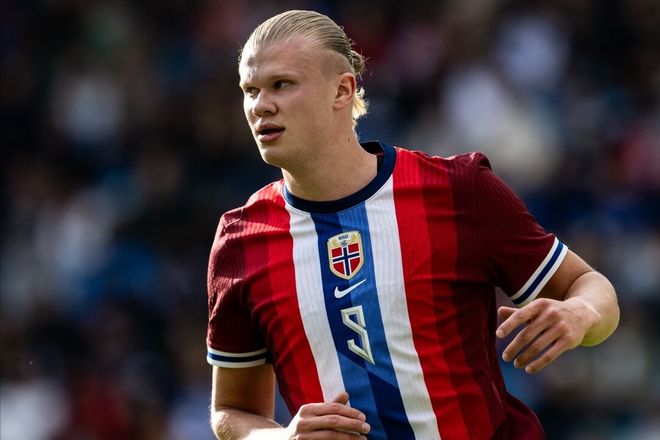 博主：广岛三箭主帅斯基伯目前并不存在去山东泰山的可能性（博主：广岛三箭主帅斯基伯暂不可能加盟山东泰山）