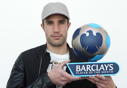 孔帕尼：迪亚斯肯定不是故意去伤害对手，他只是想争夺那个球（孔帕尼为迪亚斯辩护：并非故意伤人，只是正常拼抢）